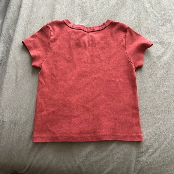 Brandy Melville Tee - Picture 3 of 3